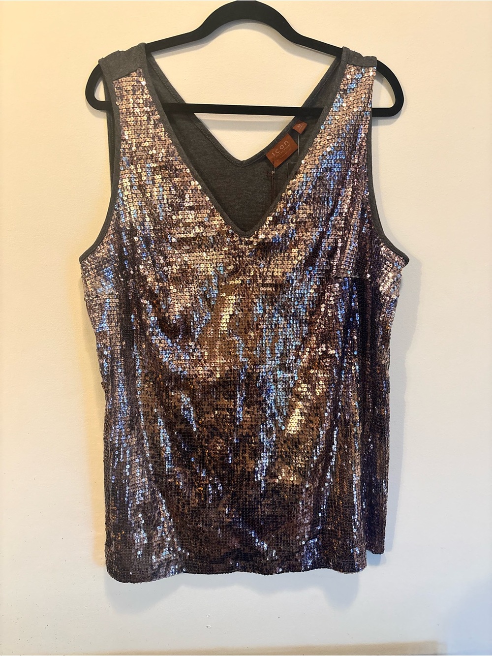 LANE BRYANT ICON COLLECTION SEQUIN V-NECK TANK TOP SIZE 22
